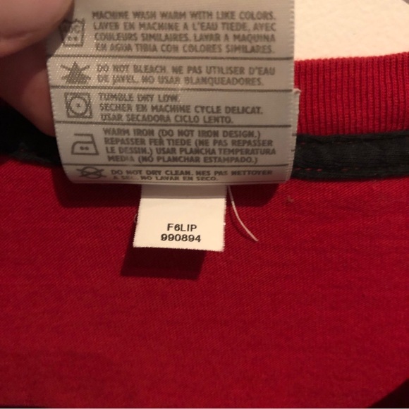 Men’s Nike  T Shirt Red With Gray Logo Size M USA Fabric Well Made Authentic M - Picture 5 of 11